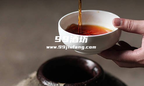 喝白酒为什么会猝死,红酒和黄酒会吗 喝白酒为什么会猝死,红酒和黄酒会吗