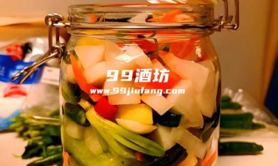 在制作泡菜的时候为什么很多人用酱香型白酒