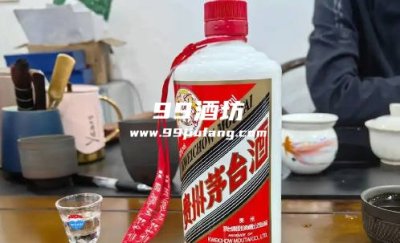 白酒香型全解析：从酱香到米香的风味密码