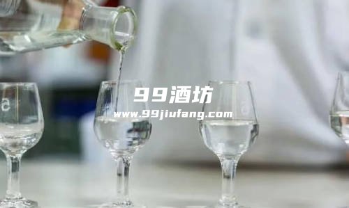 白酒在社交中的独特作用