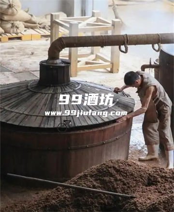 酱香型白酒的酿造周期为何必须整年？人久久为您分析