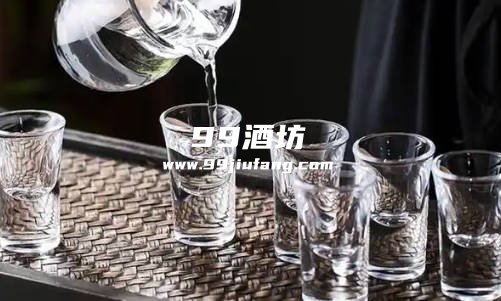 白酒进嘴淡淡的味道怎么回事，人久久白酒告诉你