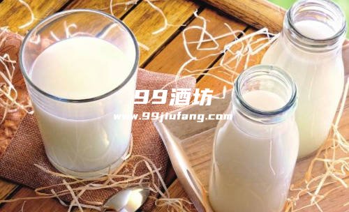 白酒喝多了，可以喝牛奶来解酒吗
