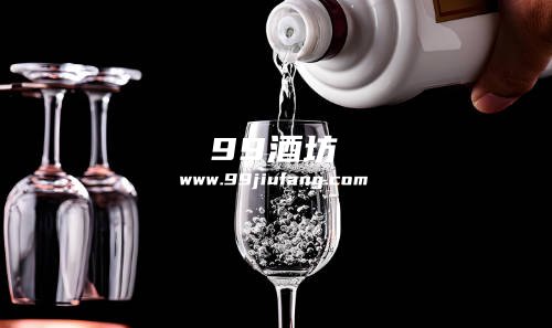 白酒喝多了，可以喝牛奶来解酒吗