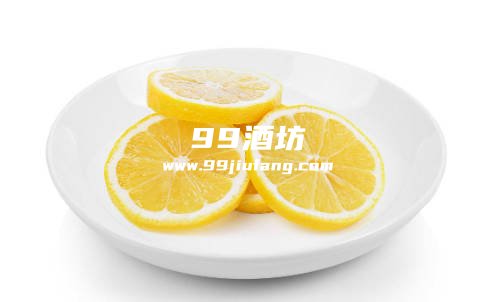 觉得白酒太冲？加片柠檬能变清爽吗？